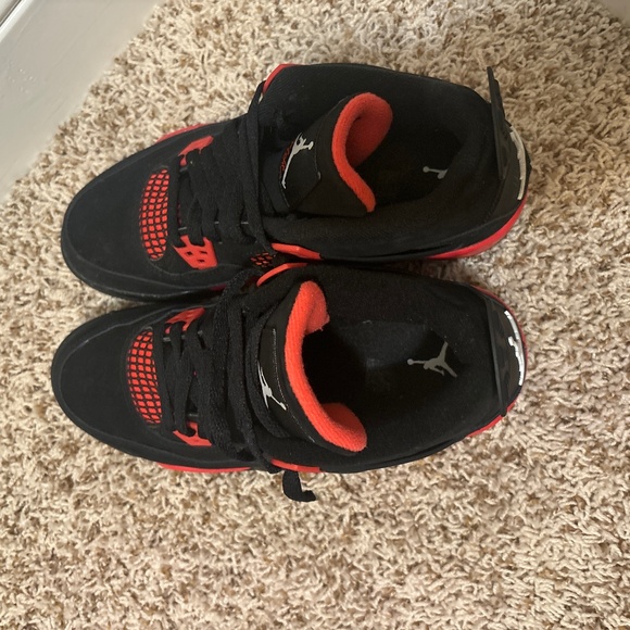 Jordan 4 red thunders - Picture 1 of 3